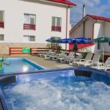 Hotel Domnitei Caciulata Caciulata Piscina exterioara